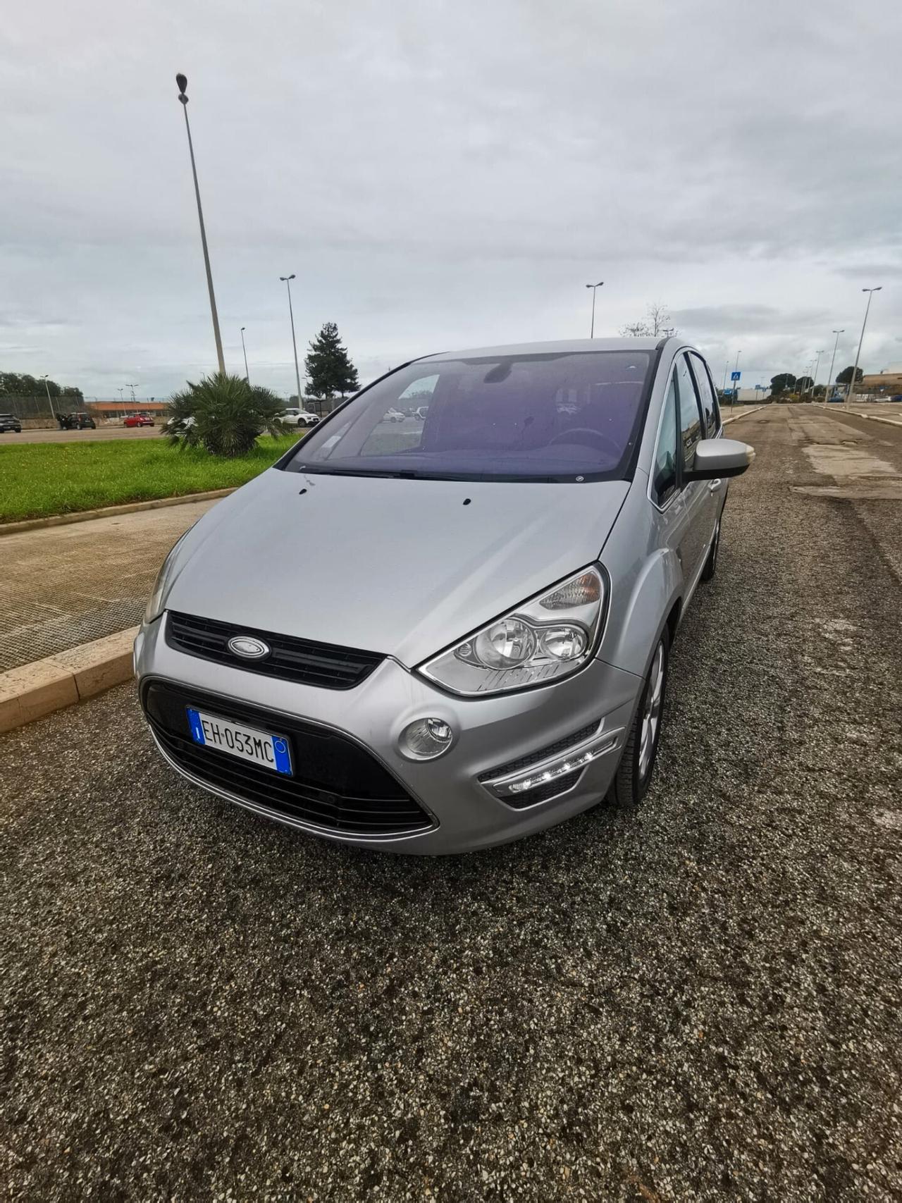 Ford S-Max 2.0 TDCi 140CV Tit. 7 POSTI 2011