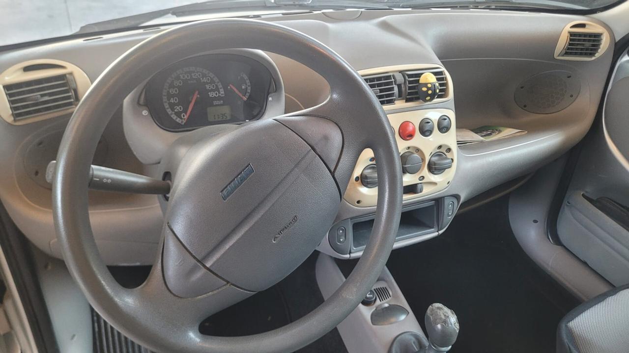 Fiat 600 ARIA CONDIZIONATA SERVOSTERZO VETRI ELETTRICI