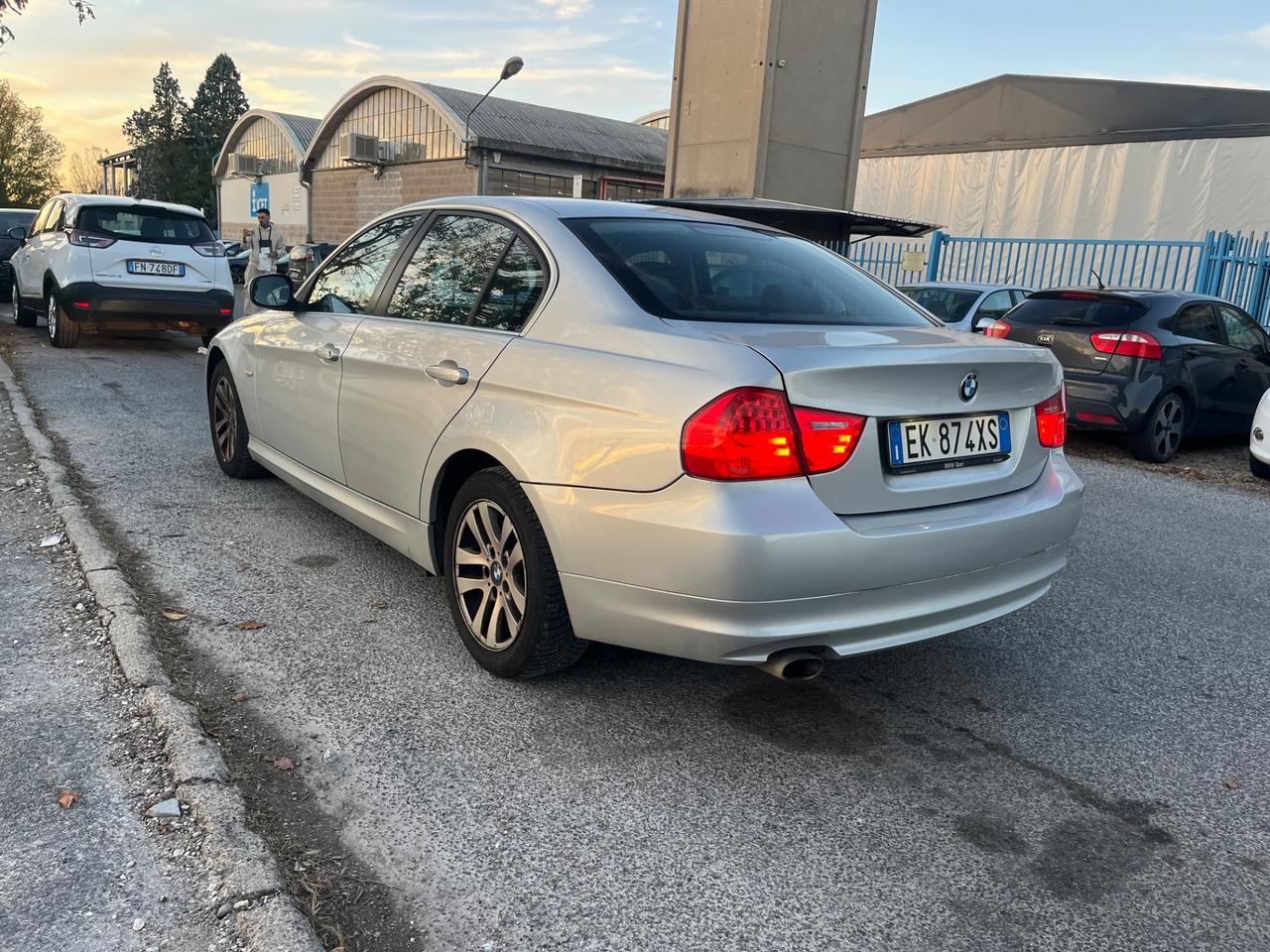 Bmw 318 318d 2.0 143CV cat MSport 2012