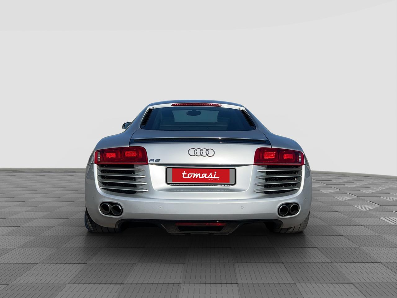 AUDI R8 4.2 V8 FSI quattro R tronic