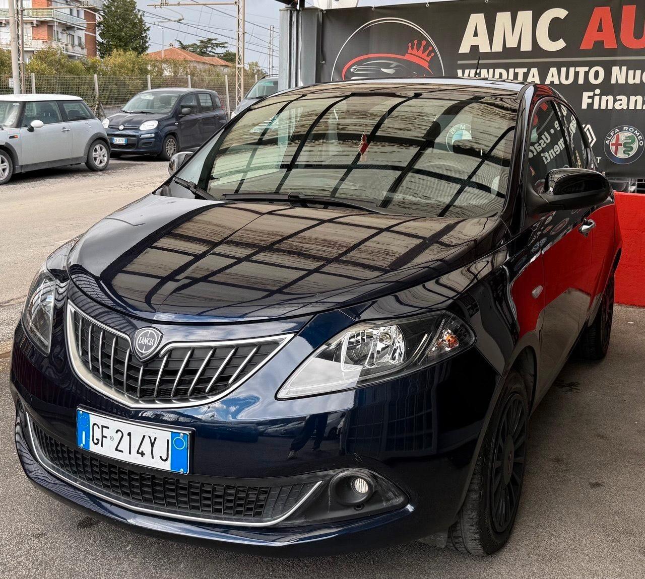 Lancia Ypsilon 1.0 FireFly 5 porte S&S Hybrid Ecochic Silver