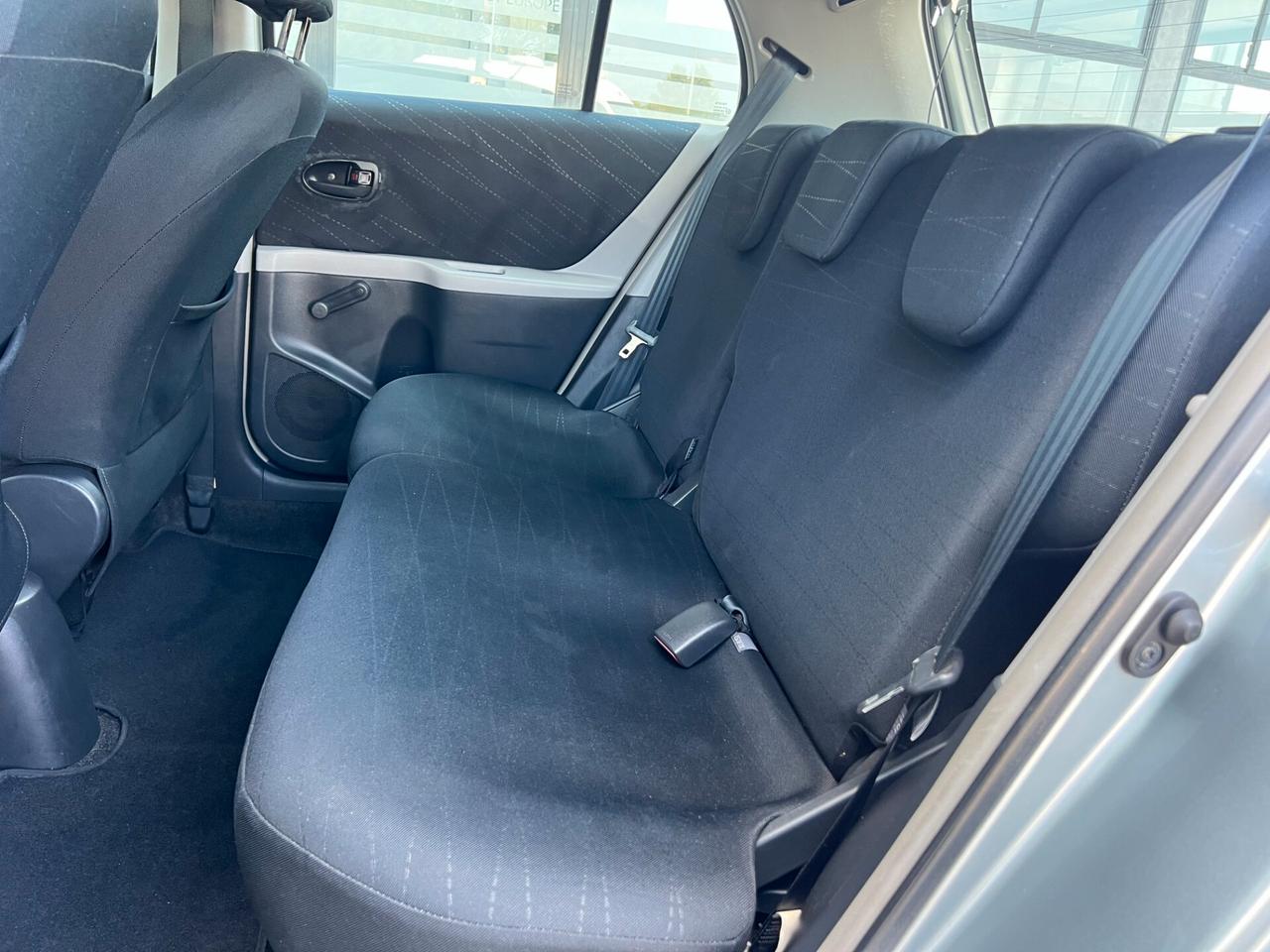 Toyota Yaris 1.0 5 porte/GARANZIA