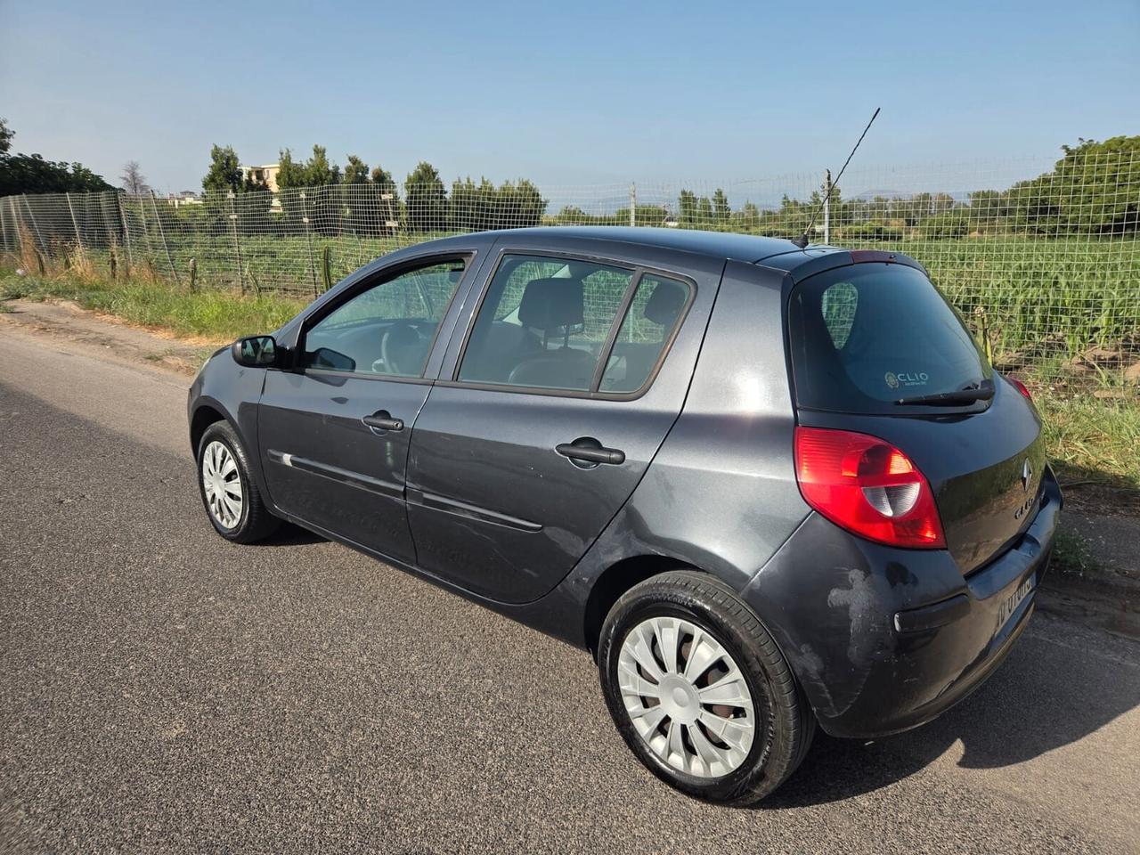 Renault Clio 1.2 benzina 5 porte 100 Mila km