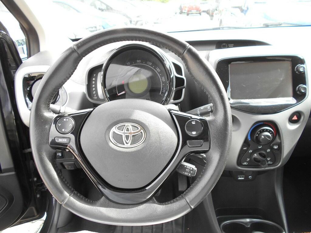 Toyota Aygo 5 Porte 1.0 VVT-i x-business