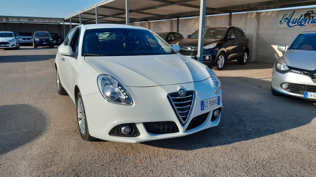 Alfa Romeo Giulietta 1.6 JTDm-2 105 CV Distinctive