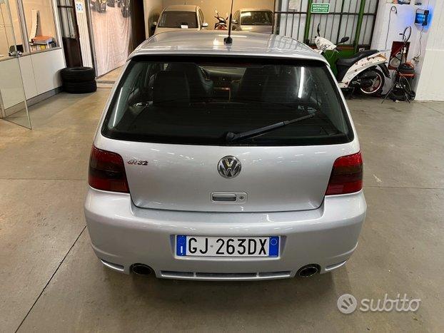 Volkswagen Golf R32 5 porte