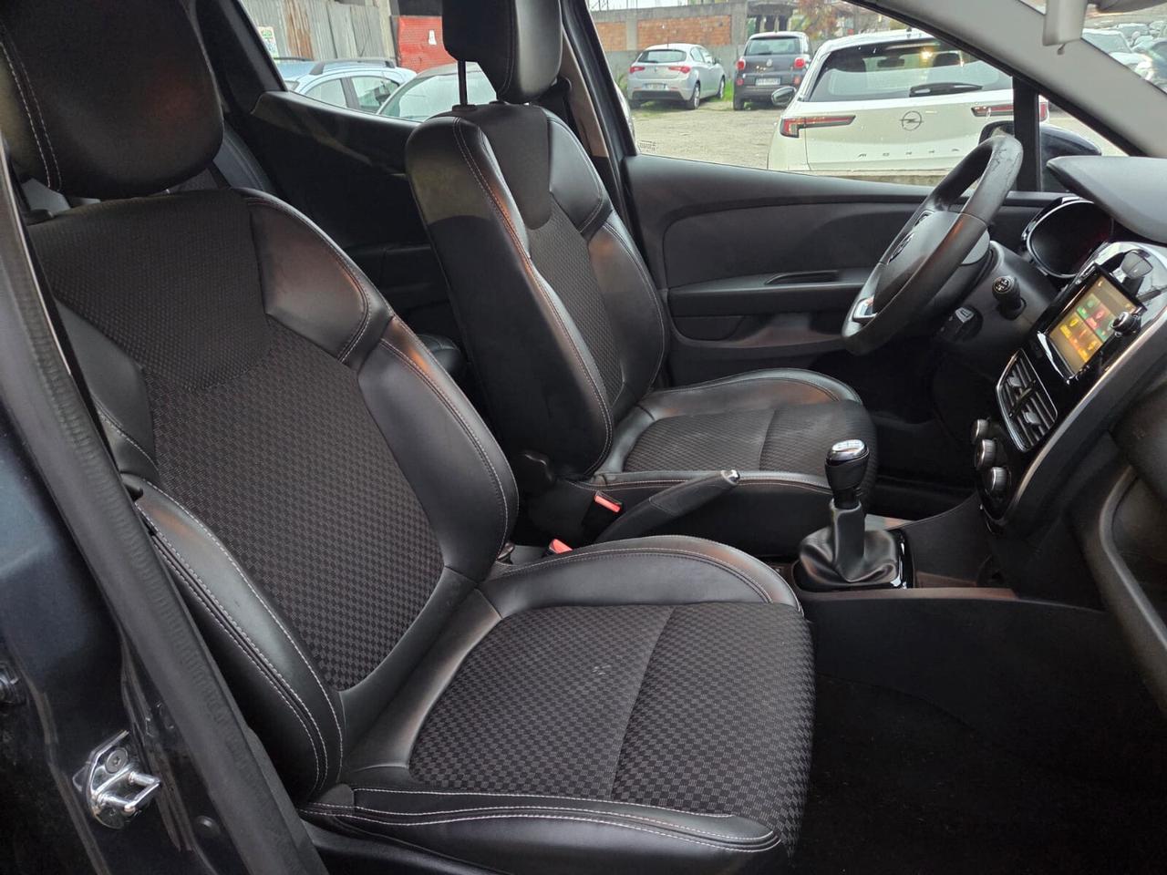 Renault Clio dCi 8V 75 CV 5 porte Moschino