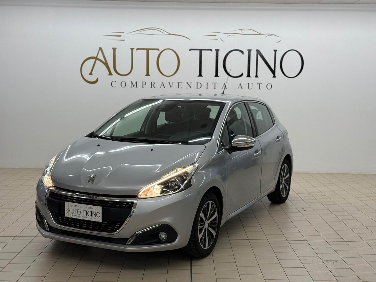 Peugeot 208 1.2 PureTech 82cv 5p. GPL Allure