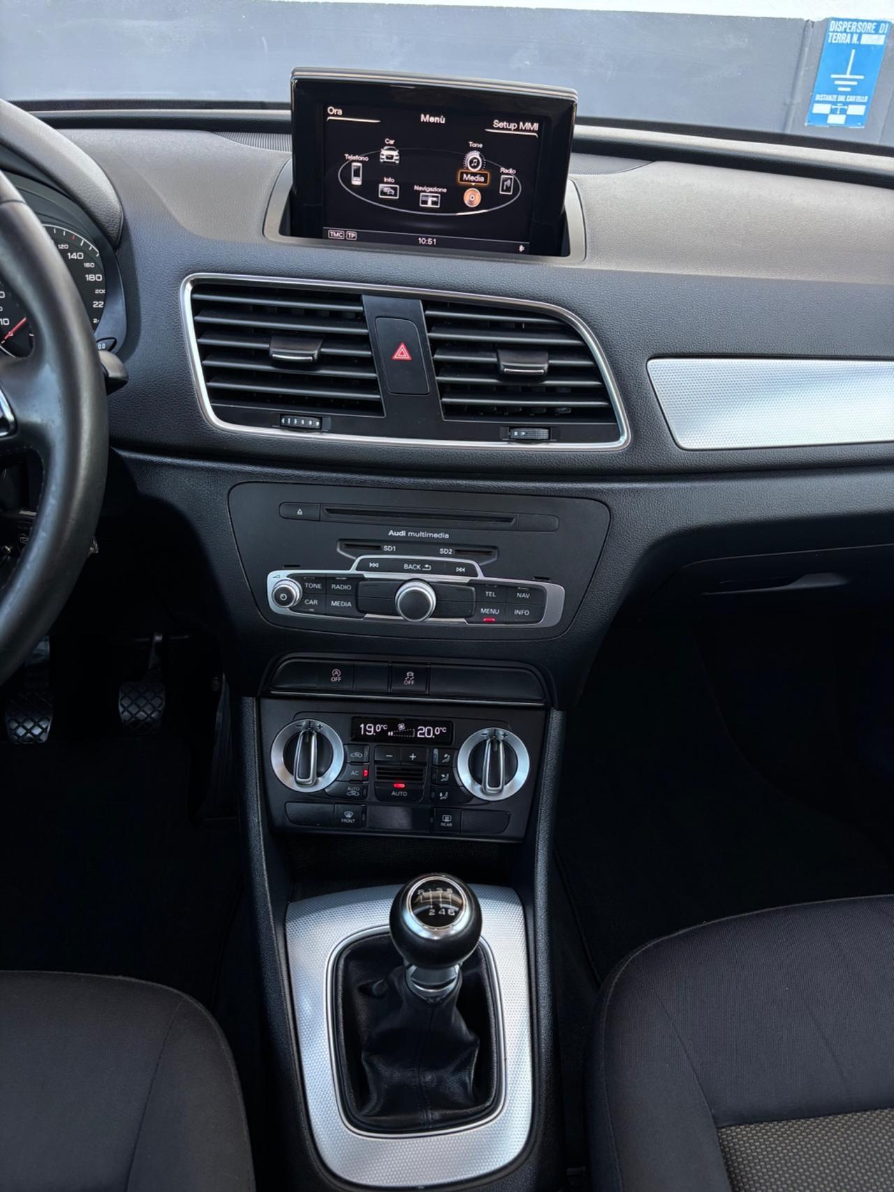 Audi Q3 2.0 TDI 140cv. Garanzia . Neopatentati