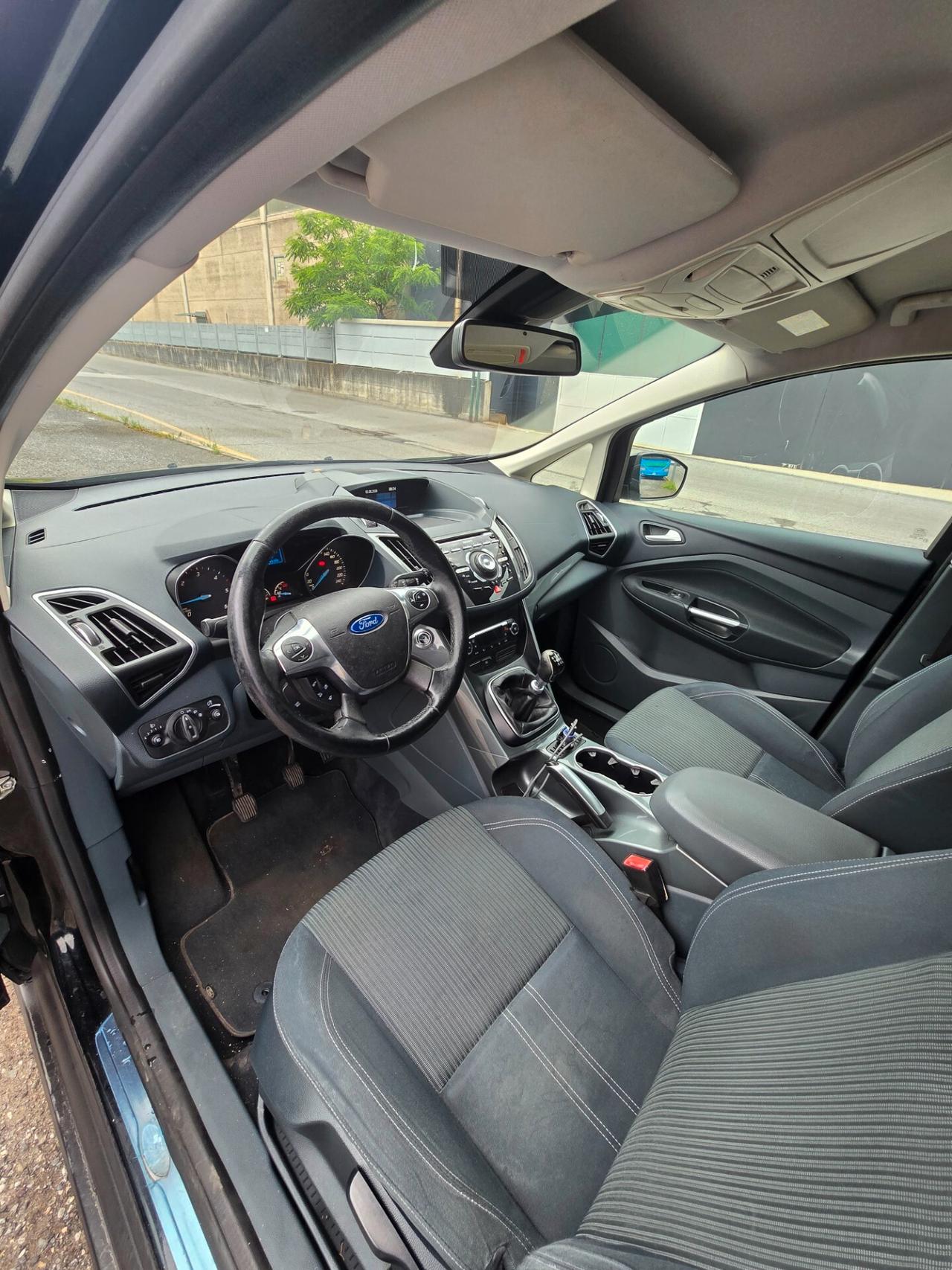 Ford C-Max Titanium