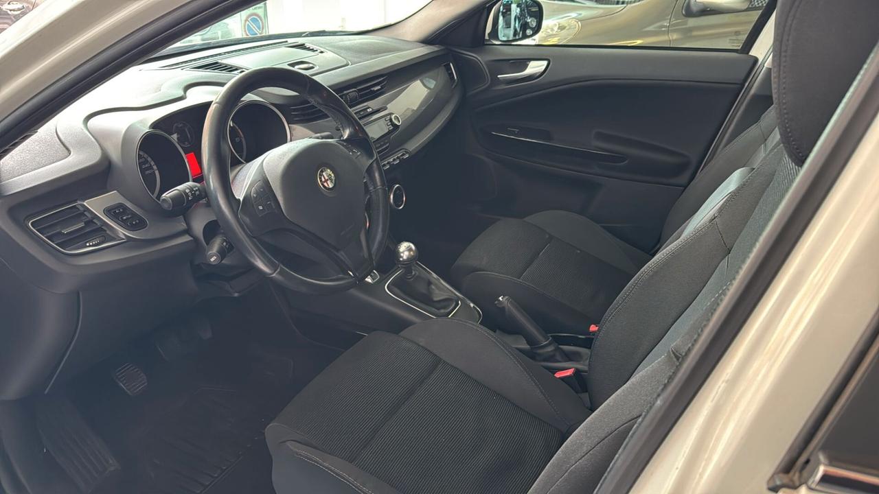 Alfa Romeo Giulietta 1.6 JTDm-2 105 CV Exclusive