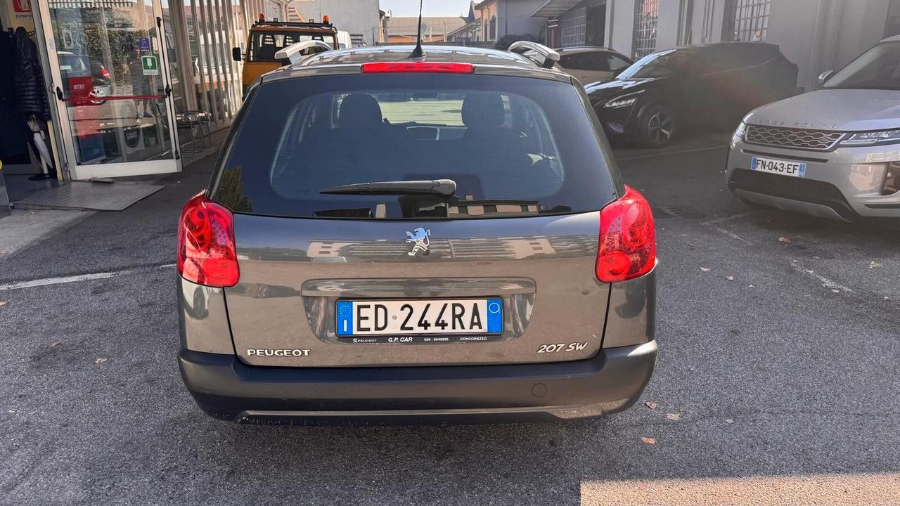 Peugeot 207 1.6 8V HDi 93CV SW X Line