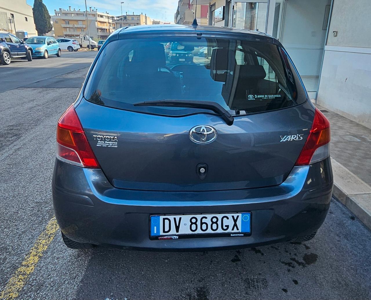 Toyota Yaris 1.0 5 porte Sol