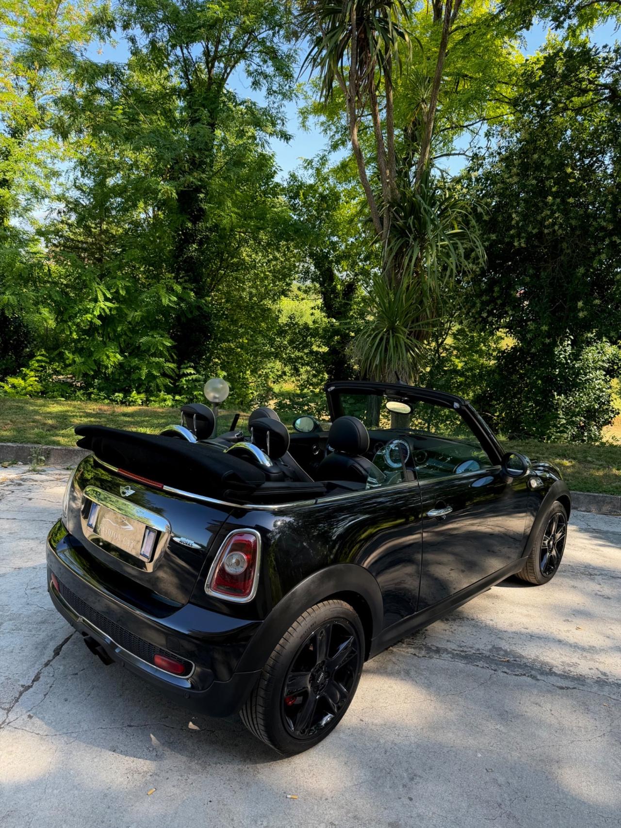 Mini John Cooper Works Cabrio S JHON