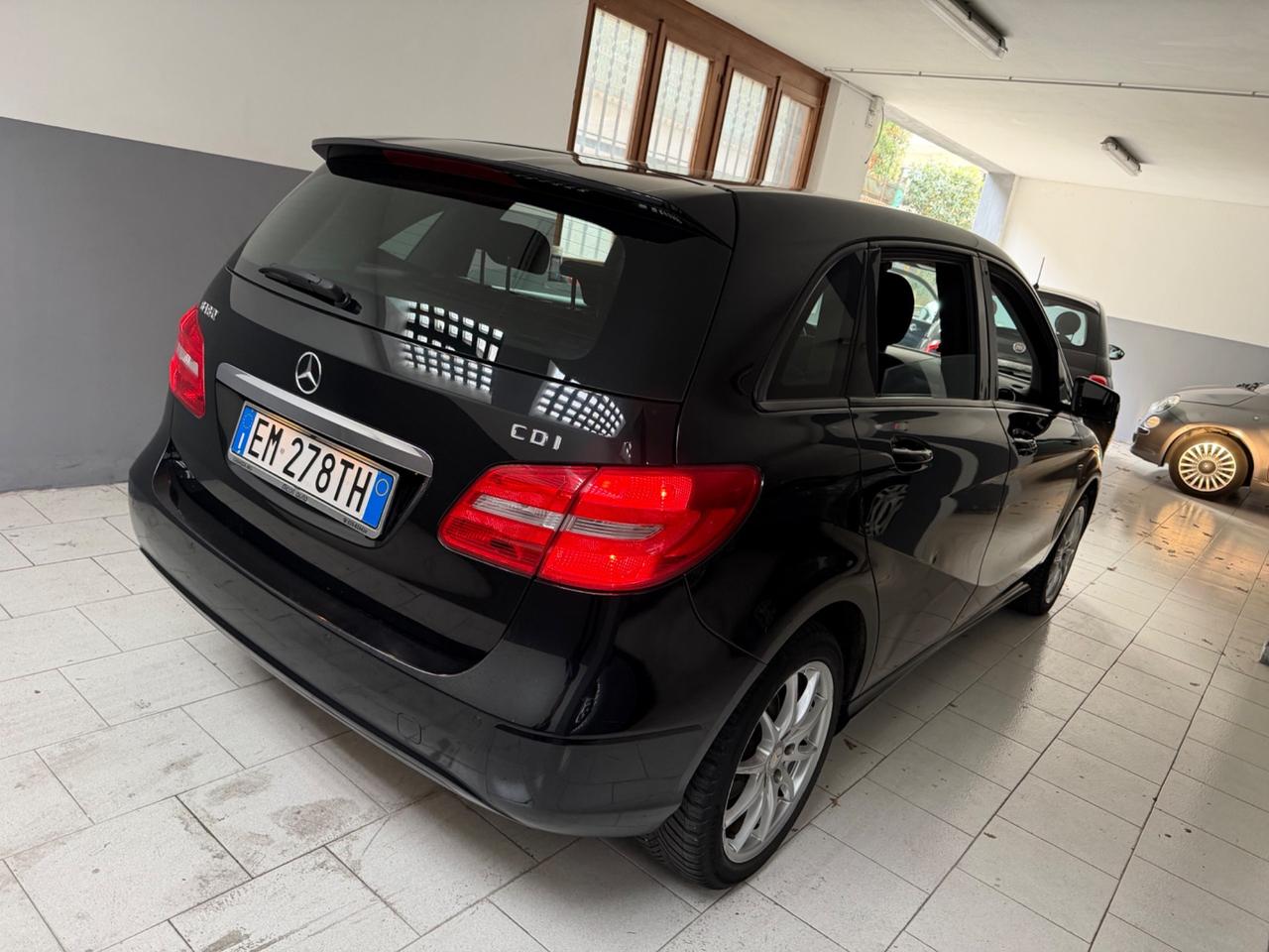 Mercedes-benz B 180 200 CDI BlueEFFICIENCY Executive