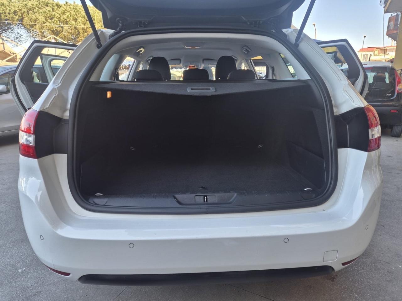 Peugeot 308 BlueHDi 100 S&S SW Allure euro6