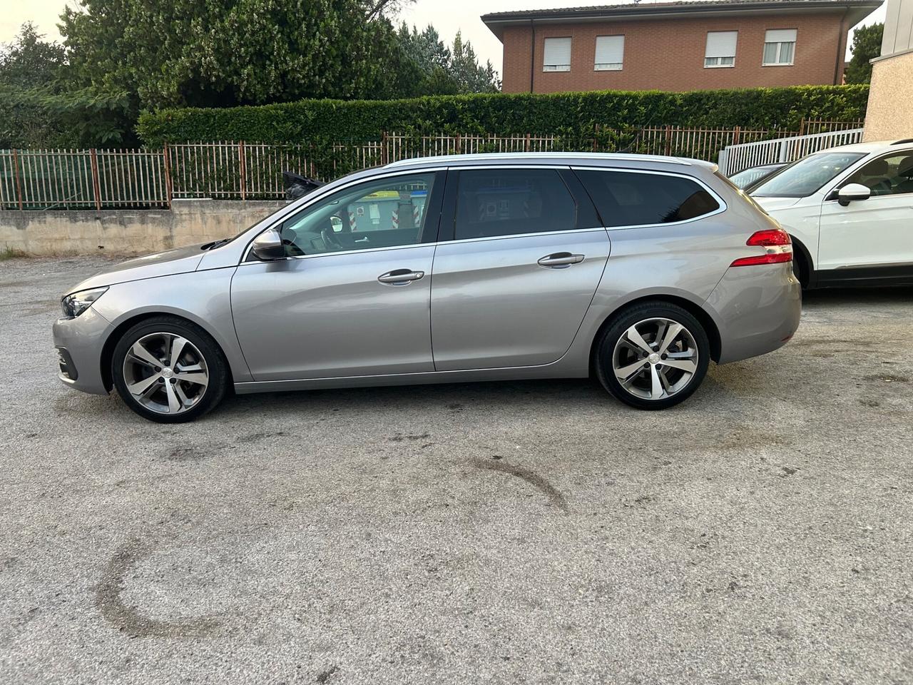 Peugeot 308 BlueHDi 130 GT Line Euro6D