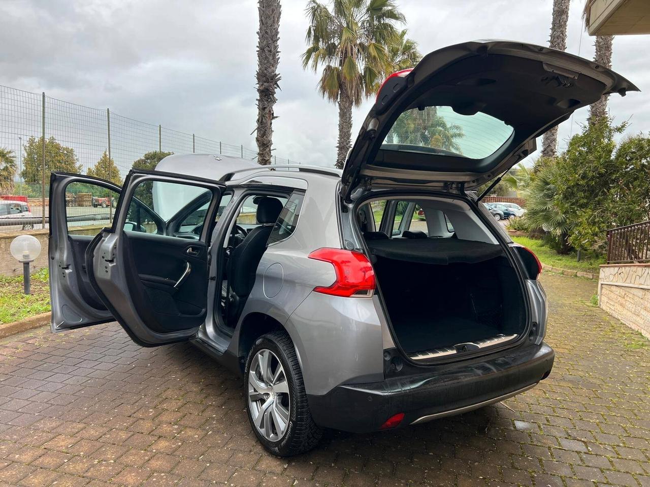 Peugeot 2008 BlueHDi 120 S&S Black Matt