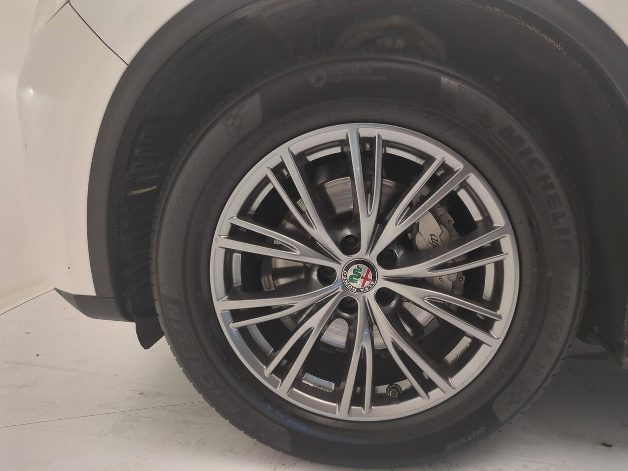 Alfa Romeo Stelvio 2.2 Turbodiesel 210 CV AT8 Q4 Business