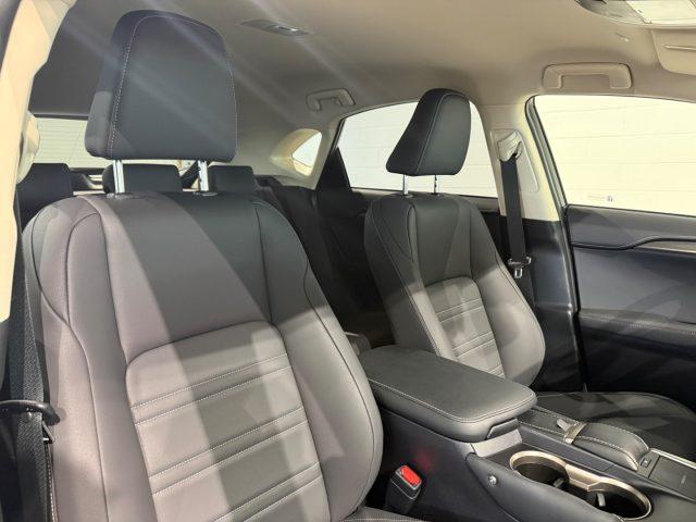 LEXUS NX 300 Hybrid 4WD Premium KM ZERO/PREZZO REALE