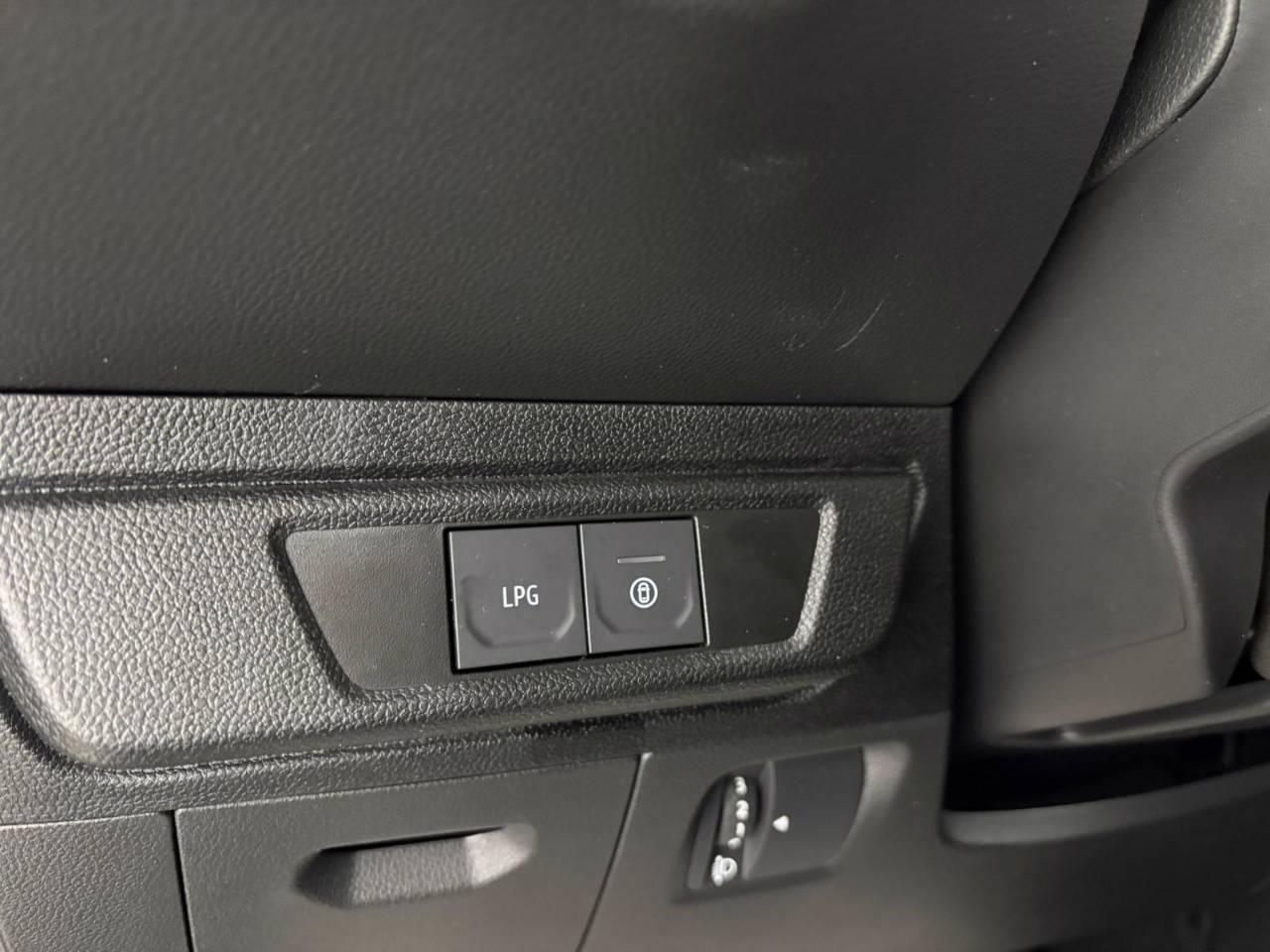 DACIA Sandero Stepway 1.0 tce Extreme Up Eco-g 100cv