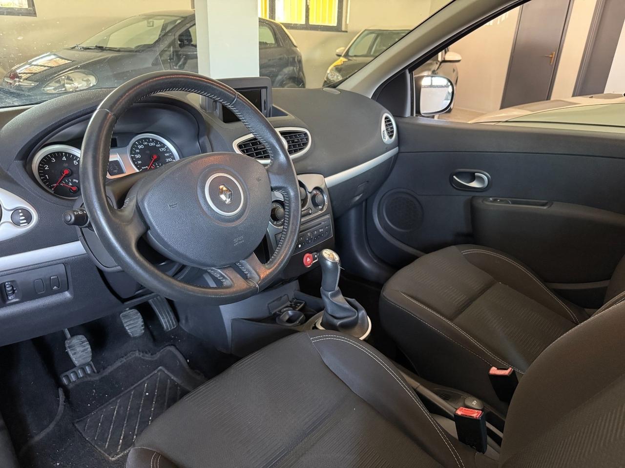 Renault Clio 1.2 16V 3 porte Dynamique