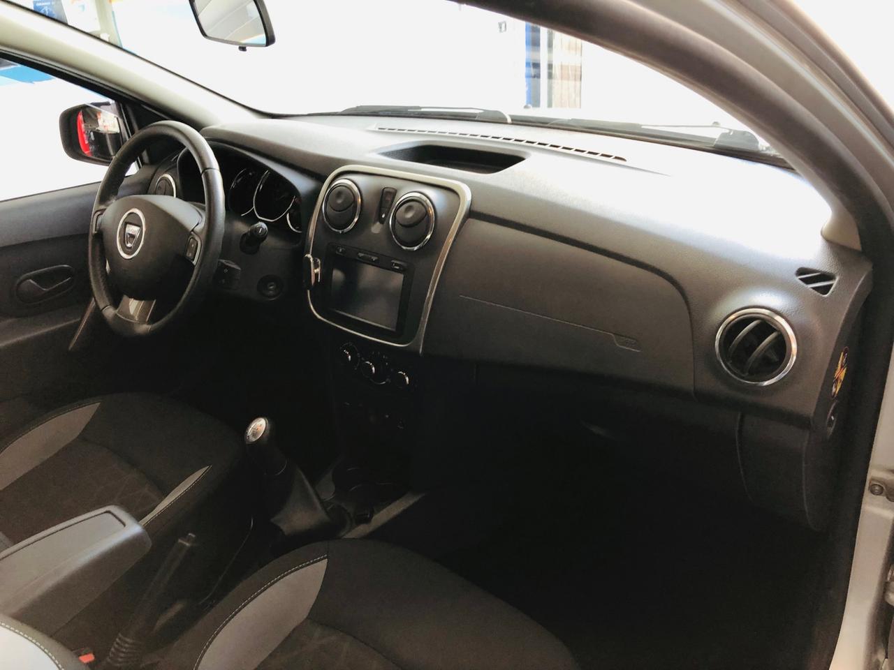 Dacia Sandero Stepway 900 TCe - Autonavigli