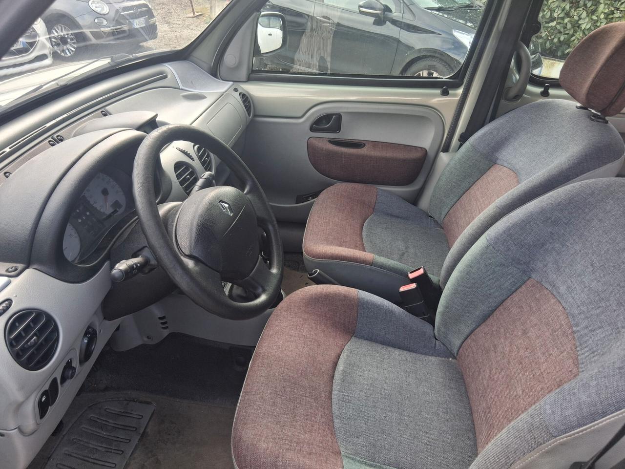 Renault Kangoo 1.6 16V cat 4x4 5 porte Privilège