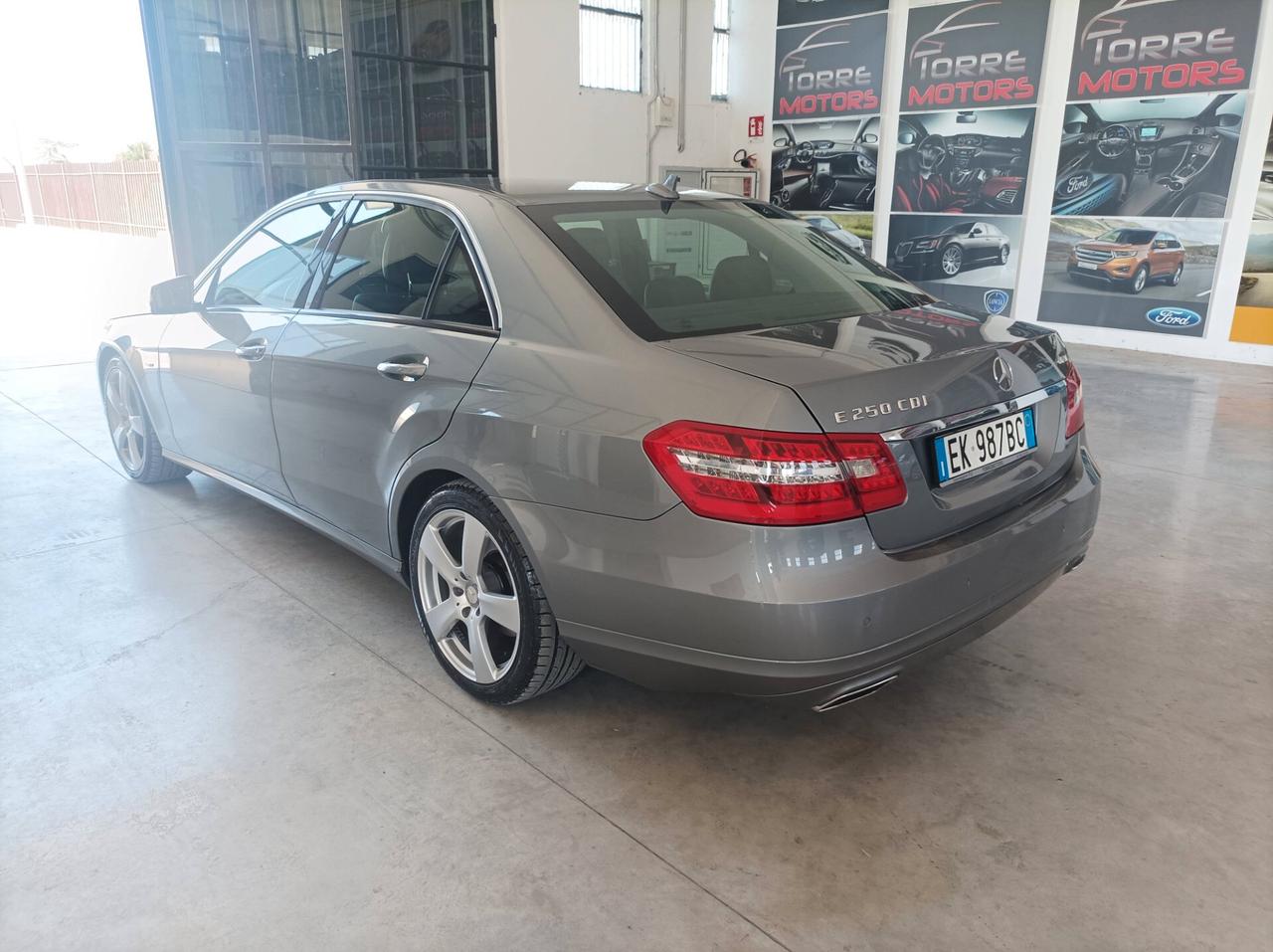 Mercedes-benz E 250 CDI BlueEFFICIENCY 4M. Avantgarde 10/2011