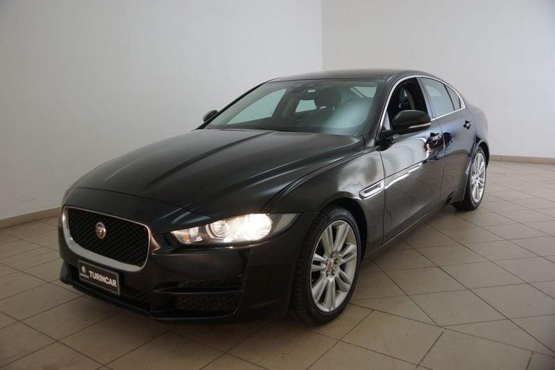 Jaguar XE 2.0 D 180 CV aut. SE