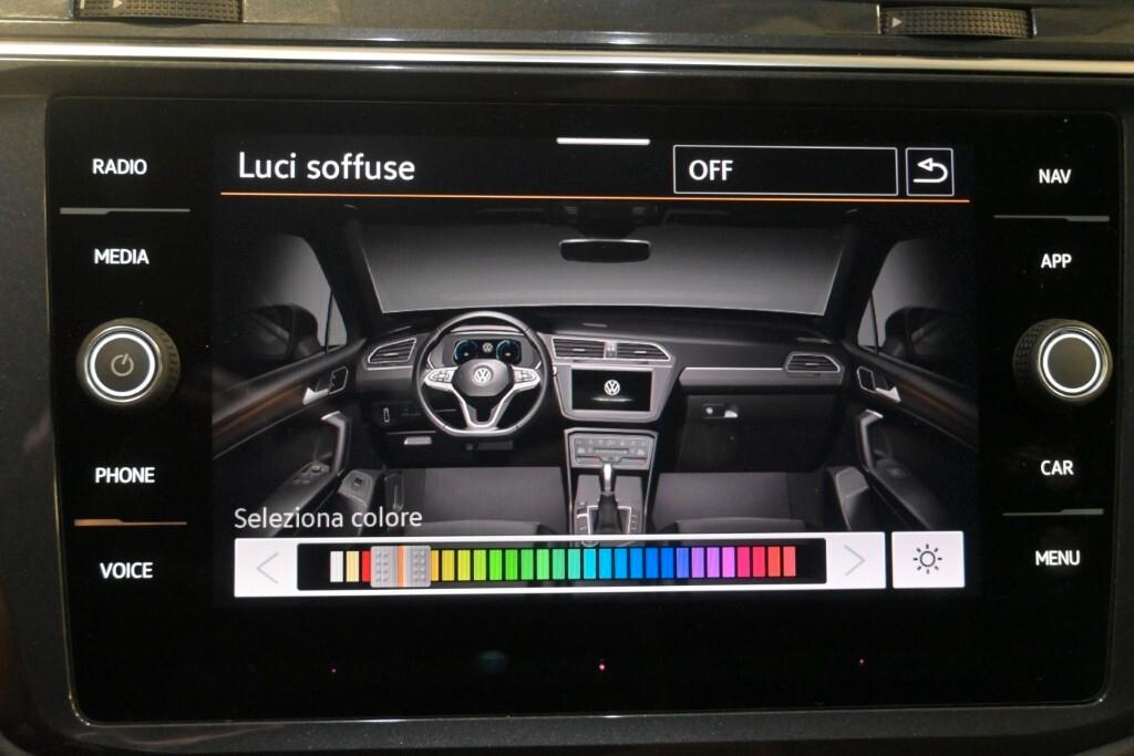 VOLKSWAGEN TIGUAN 2.0 TDI 150CV DSG SCR LIFE ( FARI LED - CLIMA TRIZONA - ADAPTIVE CRUISE - AMBIENT LIGHTS - APP CONNECT - PARK PILOT )