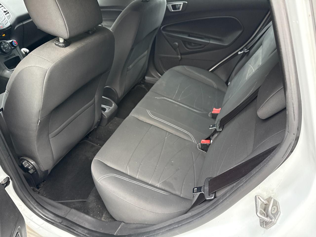 Ford Fiesta 1.5 TDCi 75CV 5 porte Business