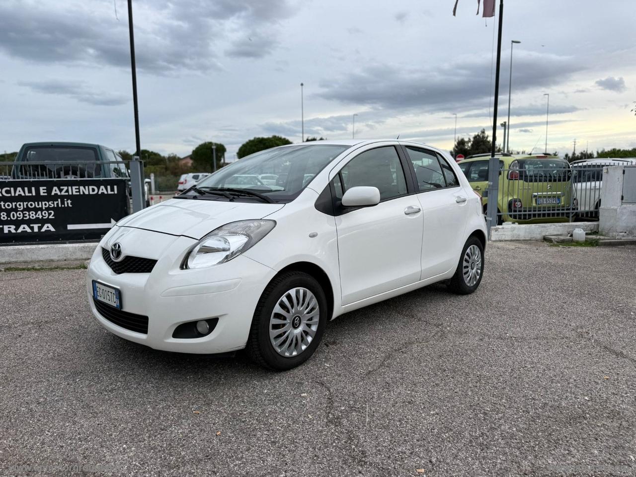 TOYOTA Yaris 1.0 5p. Sol GPL
