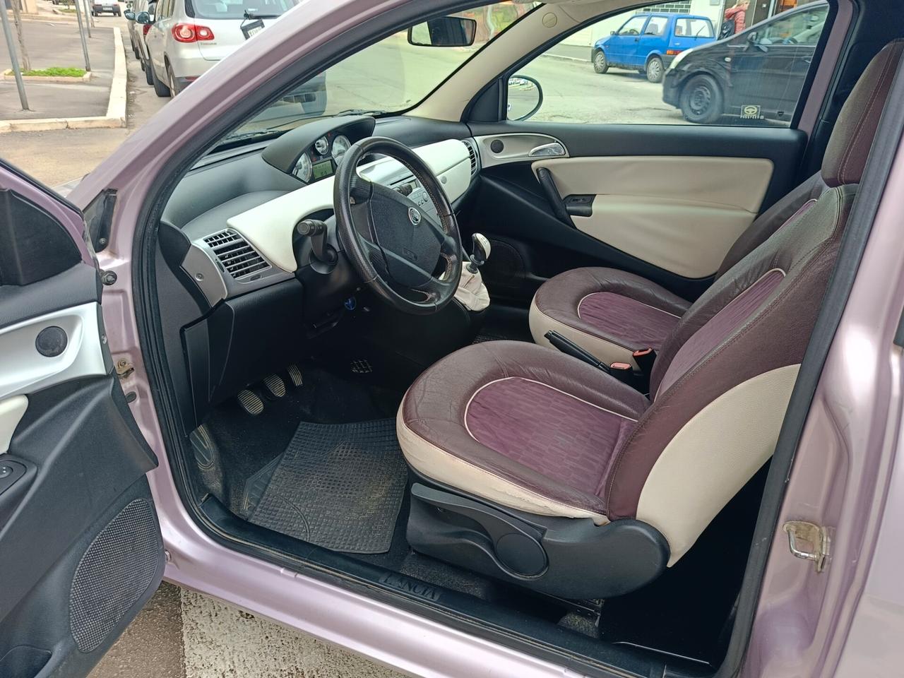 Lancia Ypsilon 1.2 69 CV Elle