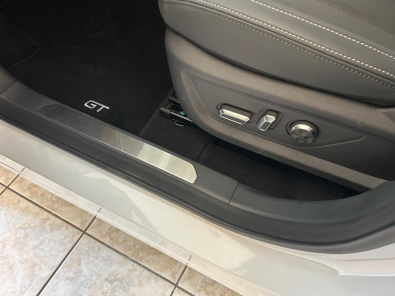 Sportequipe 6 GT 1.6 T-GDI DCT GPL