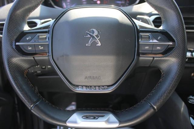 Peugeot 3008 II 1.5 bluehdi GT Pack 130cv eat8 Con TETTO APRIBILE