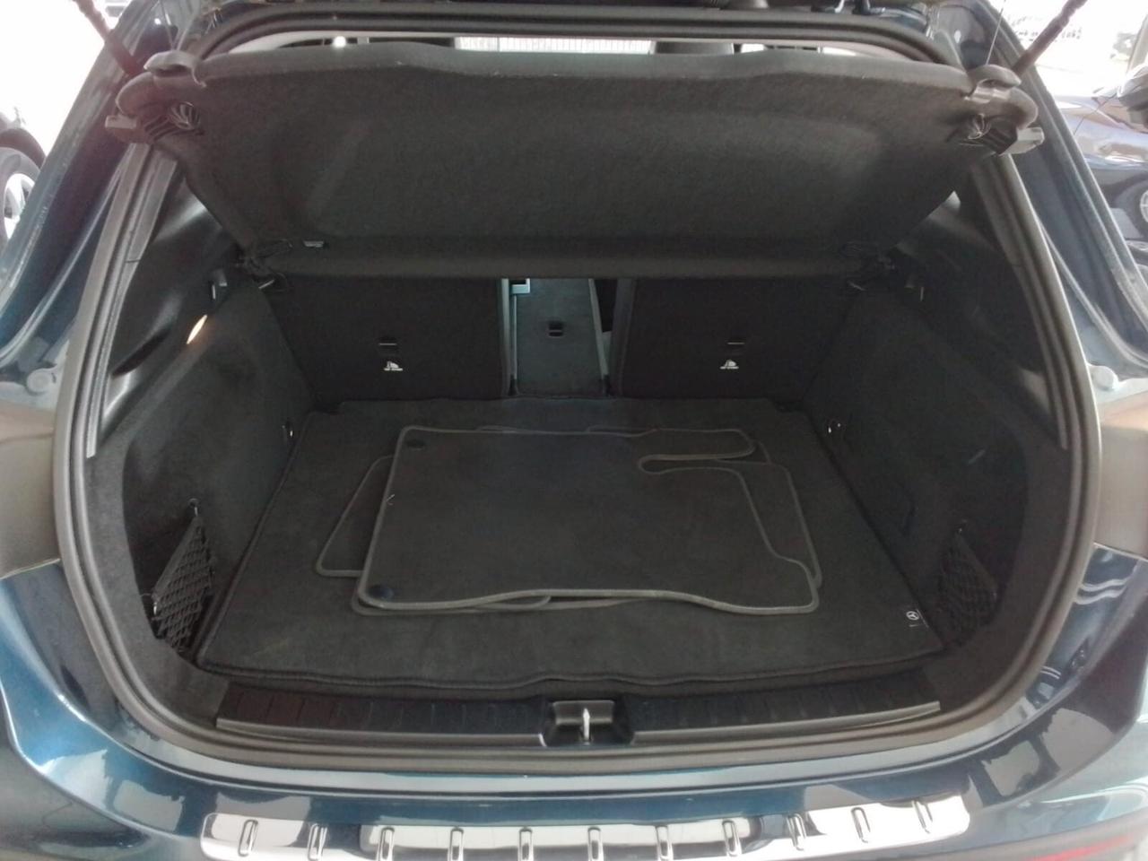 Mercedes-benz GLA 200d 150cv Automatic Business Extra