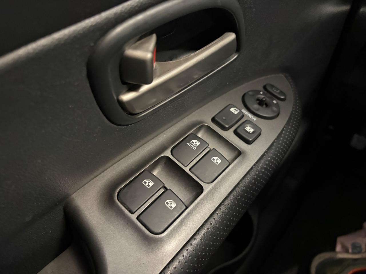 Kia Carens 2.0 16V CRDi VGT EX Harmony