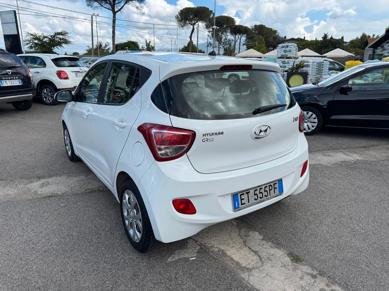 Hyundai i10 1.0 MPI BENZ 65CV 5P NEOPATENT 2014