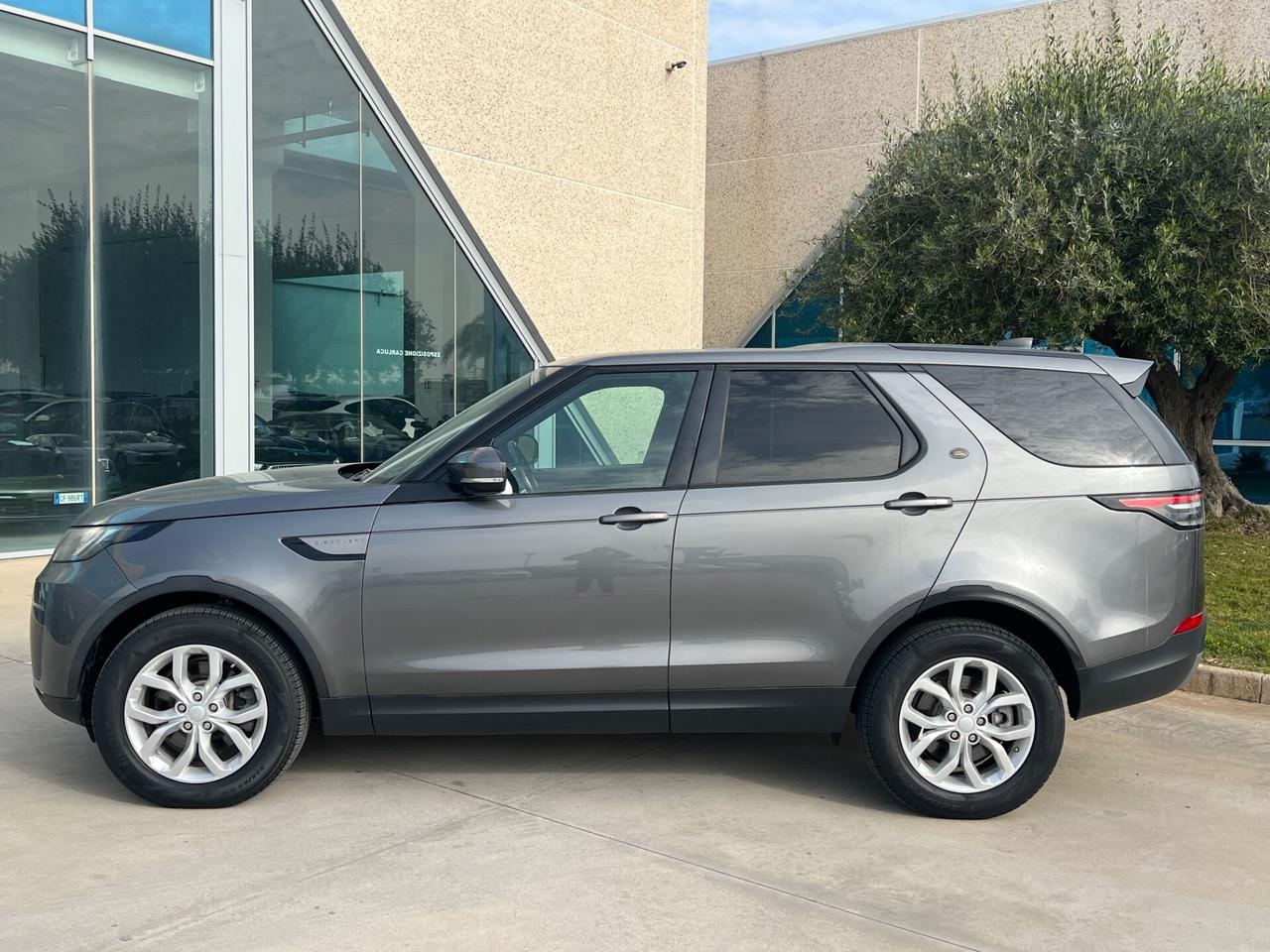 Land Rover Discovery 2.0 SD4 240 CV SE OFFERTA VALIDA ESCLUSIVAMENTE PER OPERATORI DEL SETTORE