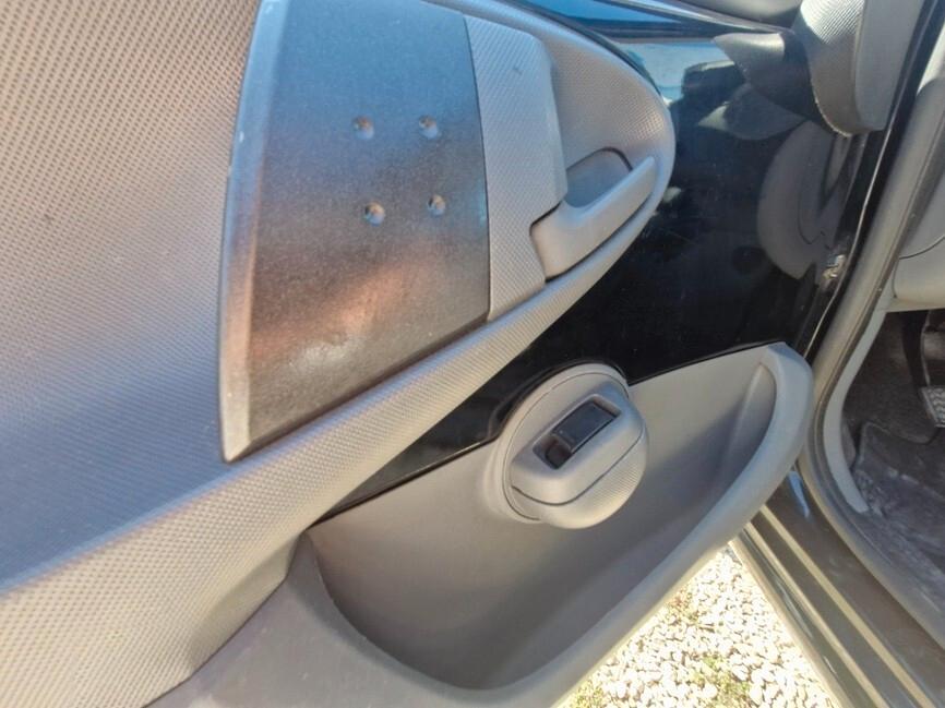 Peugeot 107 1.0 68CV 5p. Plaisir