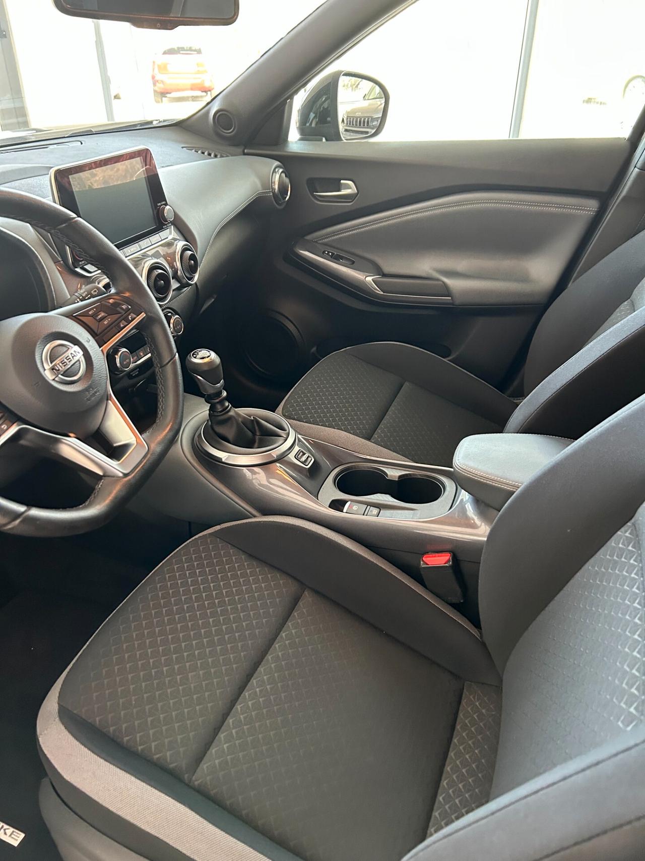 Nissan Juke 1.0 DIG-T 114 CV DCT N-Connecta
