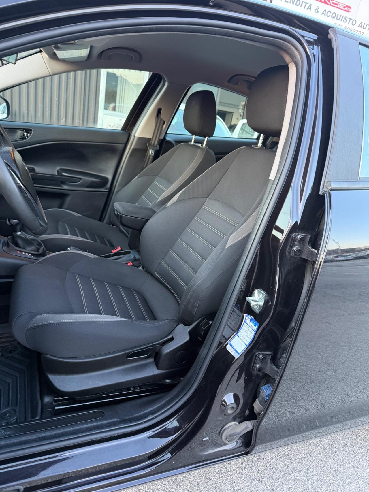 Alfa Romeo Giulietta 1.6 JTDm TCT 120 CV Sportiva