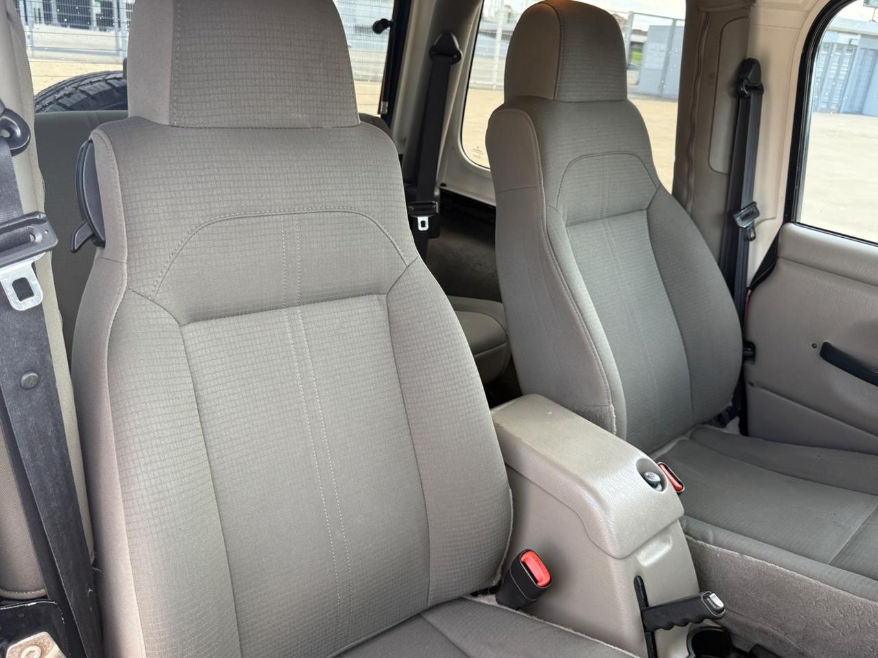 Jeep Wrangler 4.0 cat Sahara HardTop