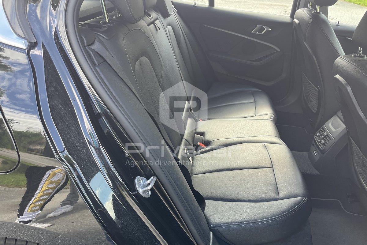 BMW 120d xDrive 5p. Luxury