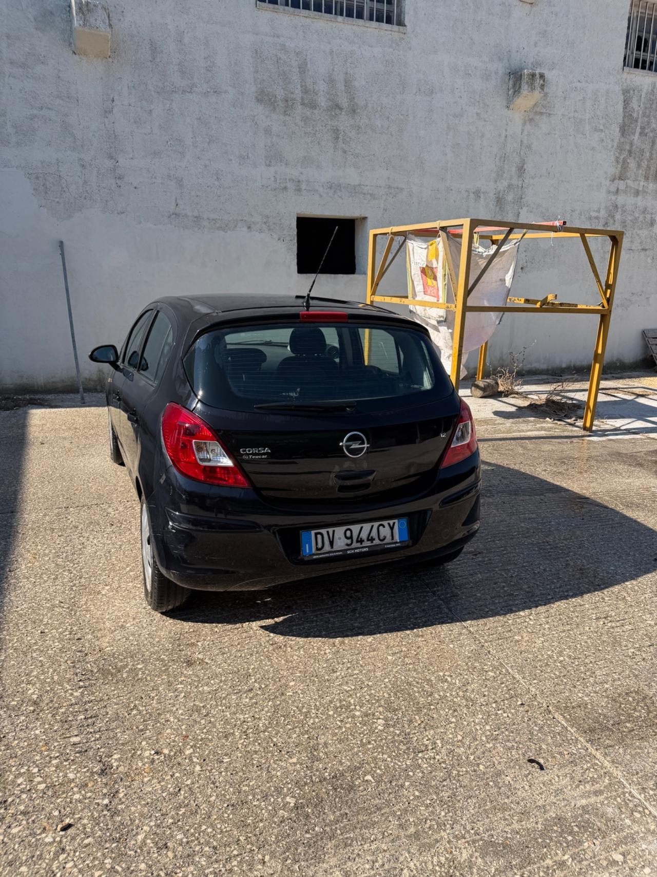 Opel Corsa 1.2 5 porte Easytronic Cosmo