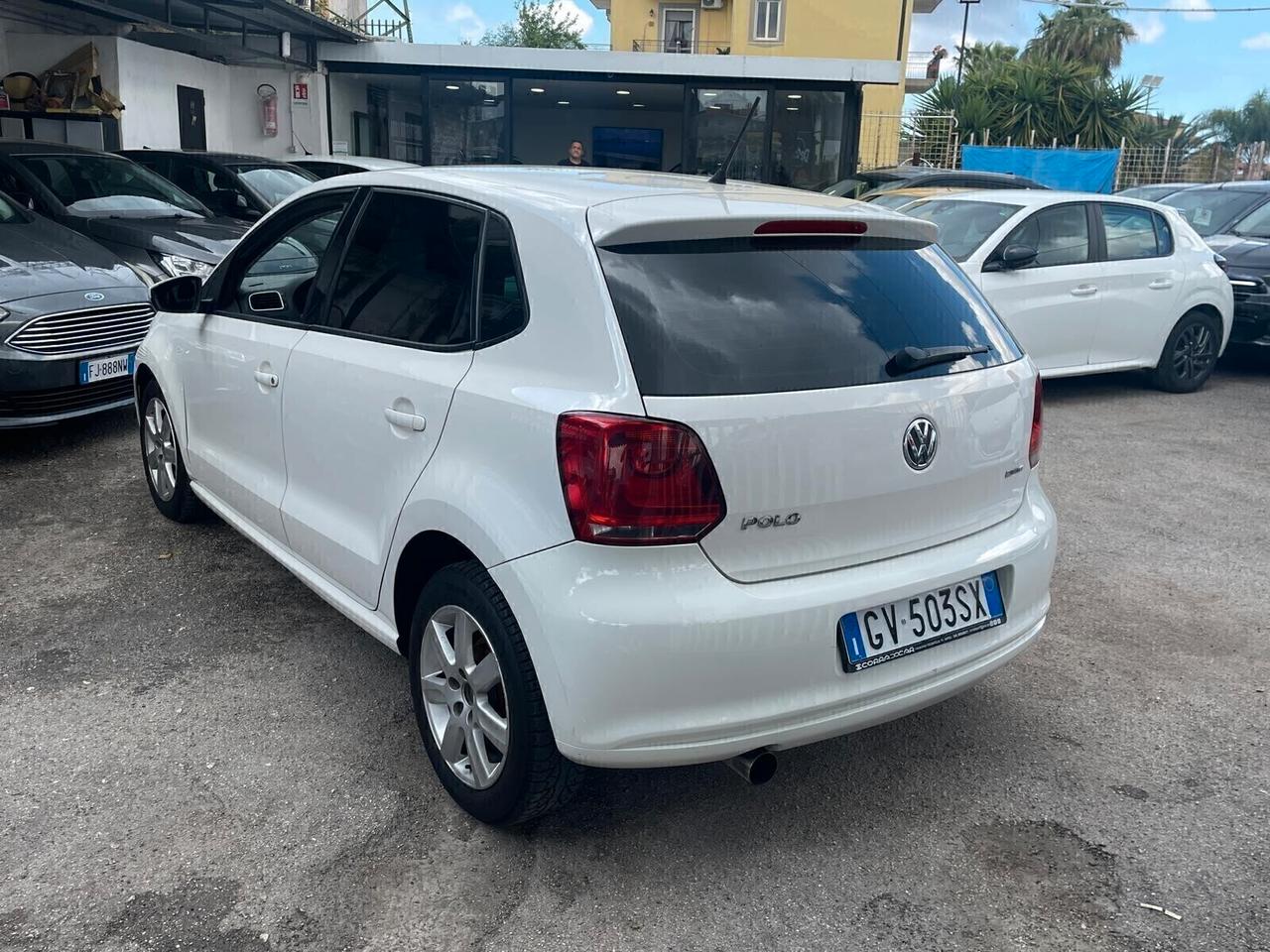 Volkswagen Polo 1.4 5 porte Highline BENZ-GPL