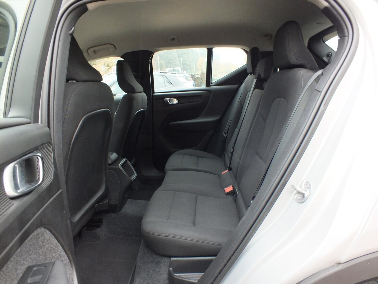 VOLVO XC40 B3 AUTOM.AUTOCARRO N1