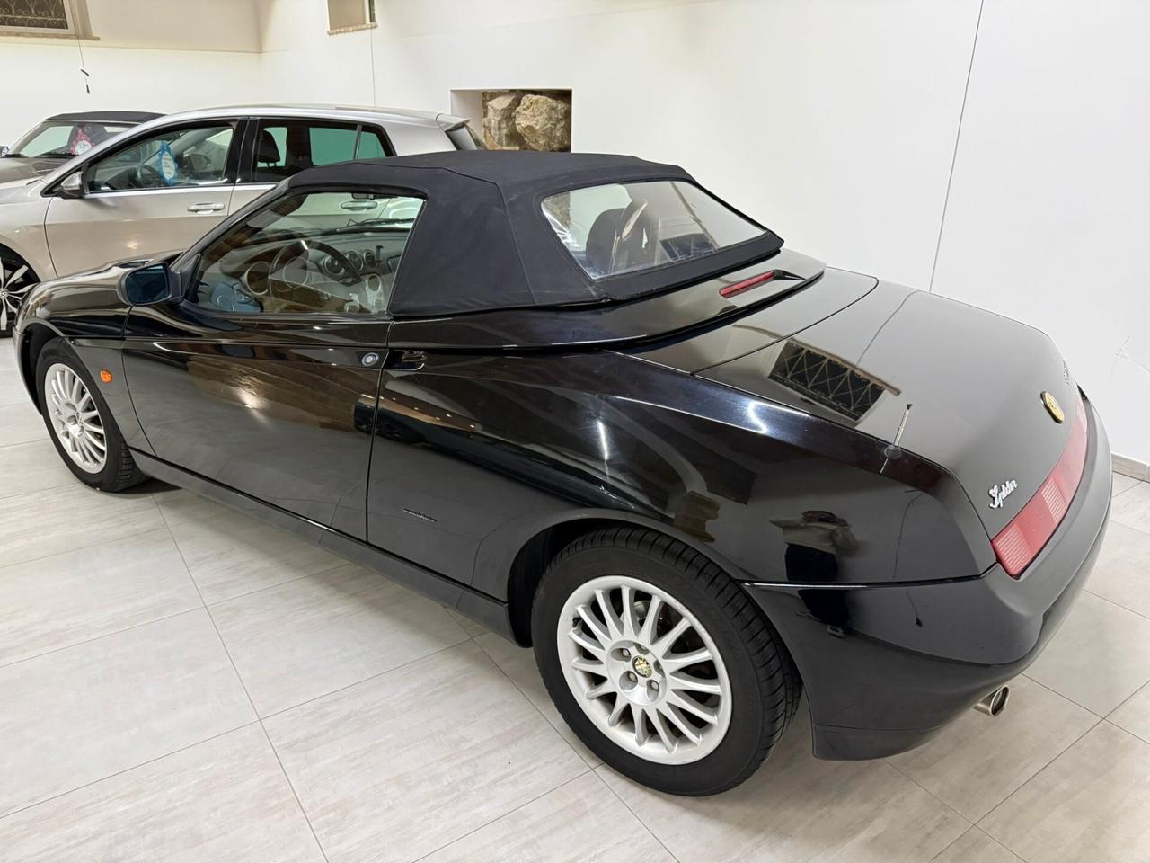 Alfa Romeo GTV Spider 2.0i 16V Twin Spark cat L