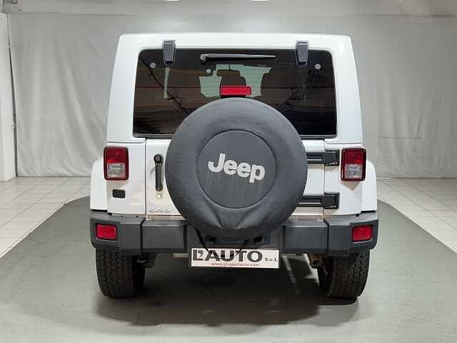 Jeep Wrangler Unlimited 2.8 CRD DPF Sahara